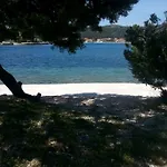 Nada With Garden, 80m From The Vinišće