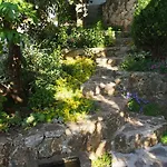 Vakantiehuis Nada With Garden, 80m From The Vinišće