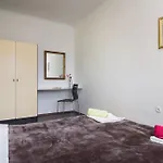 Vakantiehuis Nada With Garden, 80m From The Vinišće