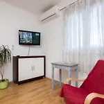 Nada With Garden, 80m From The *