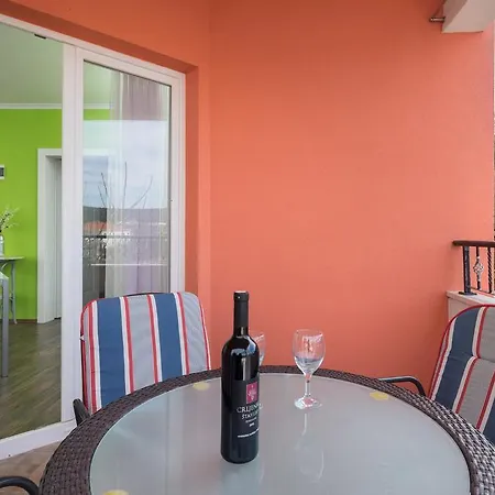 Tatil Evi Nada With Garden, 80m From The