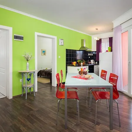 Nada With Garden, 80m From The Tatil Evi