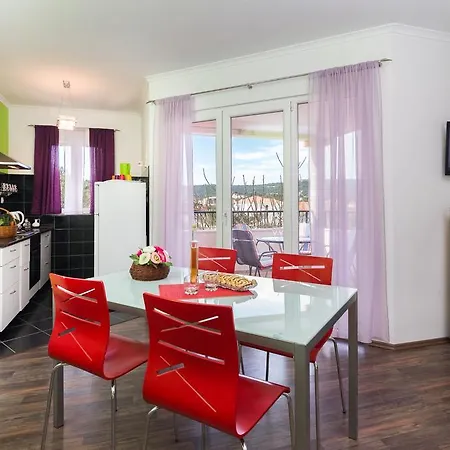 Nada With Garden, 80m From The