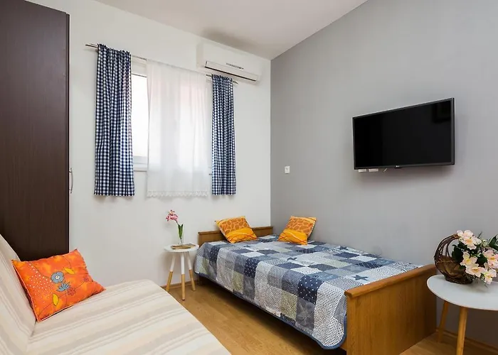 Holiday home Nada Vinisce